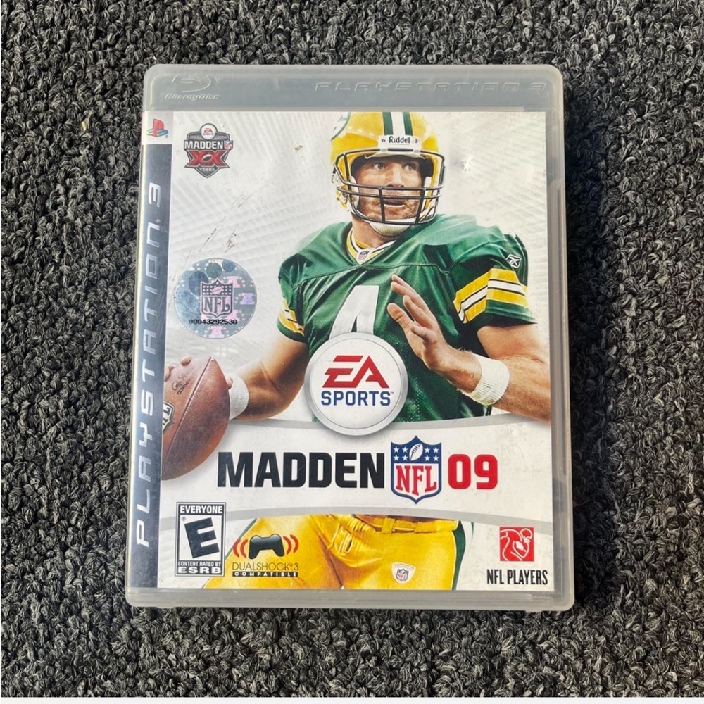 Madden NFL 09 Sony
Playstation 3 2008 W Manual